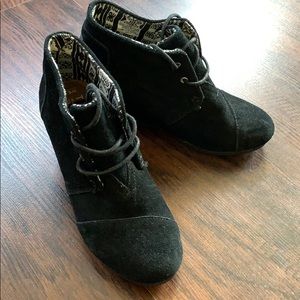 TOMS black suede wedges
